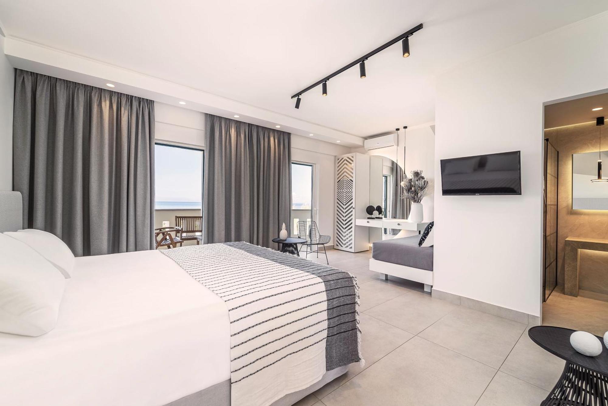 San Giovanni Beach Resort And Suites 아기오스 이오아니스 외부 사진