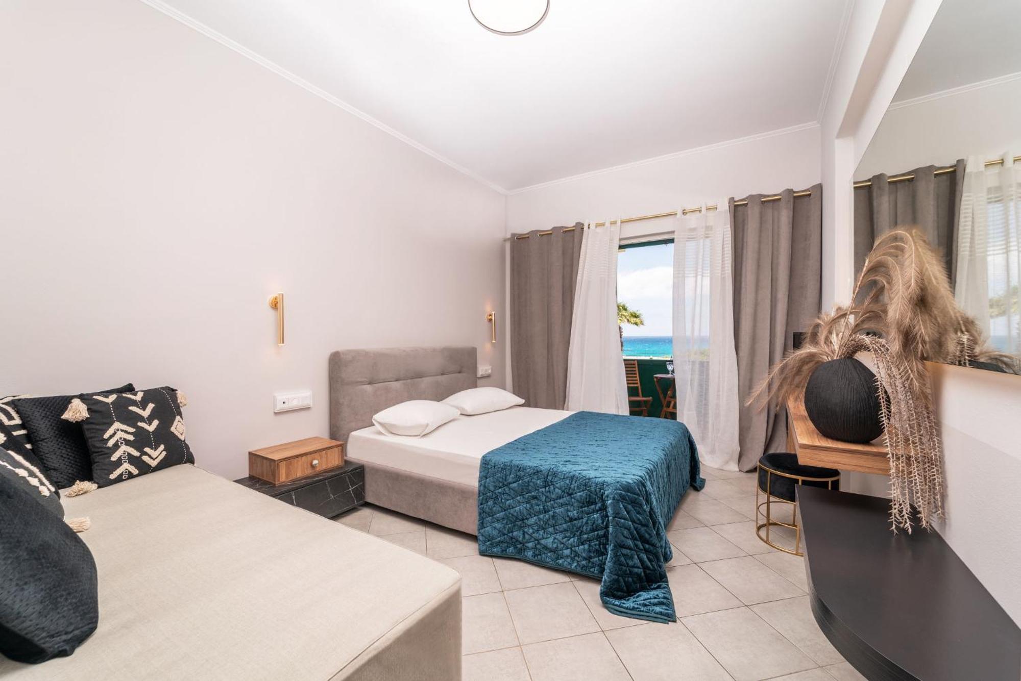 San Giovanni Beach Resort And Suites 아기오스 이오아니스 객실 사진