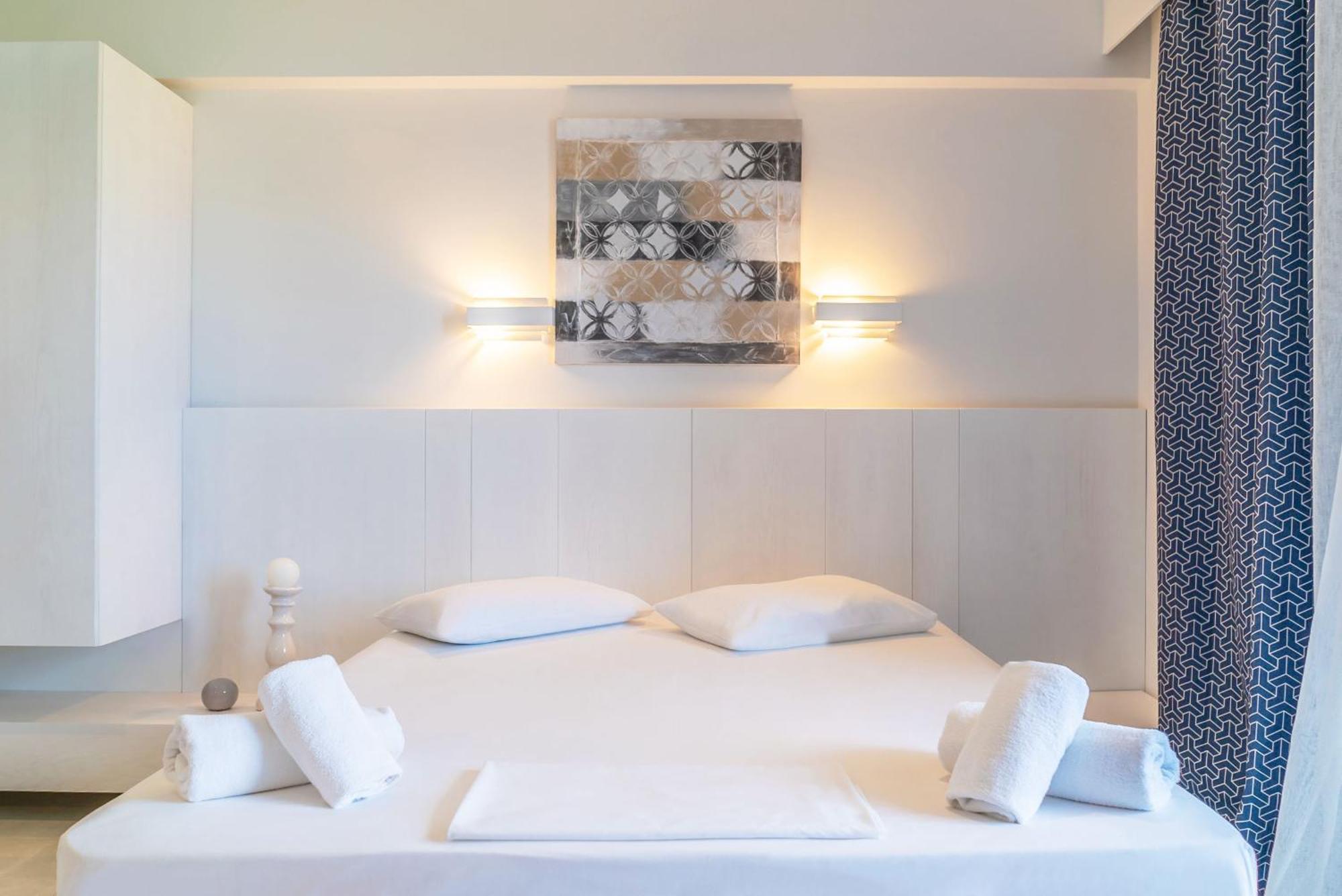 San Giovanni Beach Resort And Suites 아기오스 이오아니스 객실 사진