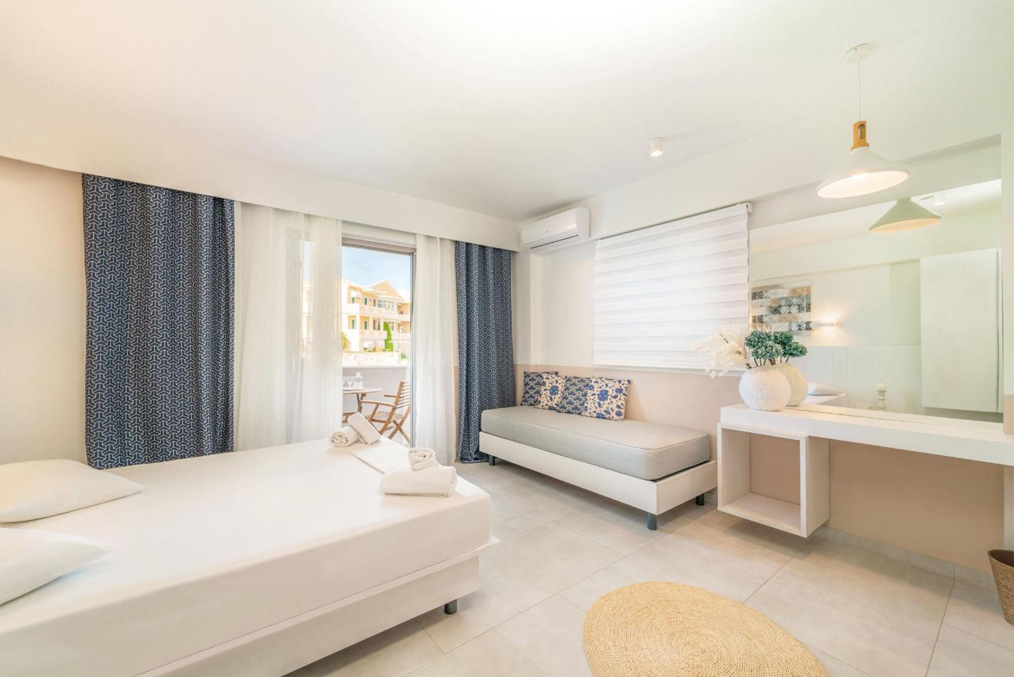 San Giovanni Beach Resort And Suites 아기오스 이오아니스 객실 사진